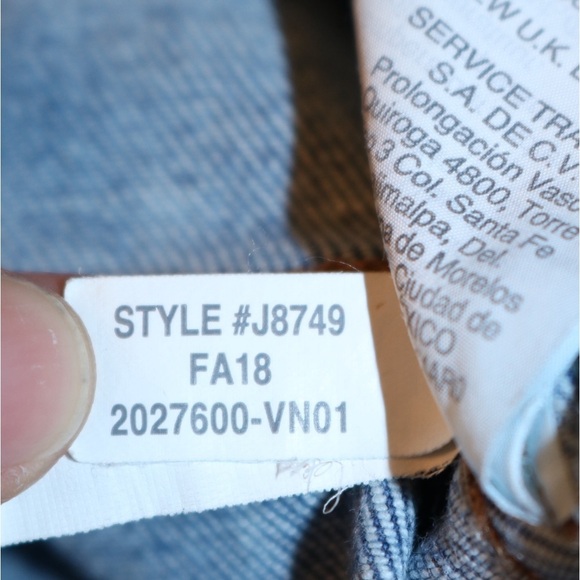 10" High-Rise Skinny Jeans in Med Wash - Picture 8 of 9